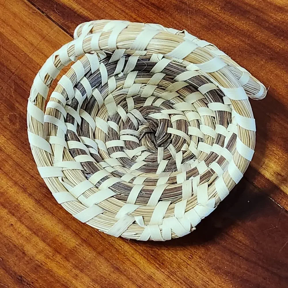 VTG Miniature Hand Woven Basket Boho Home Decor Shelf Jewelry Rings Dresser